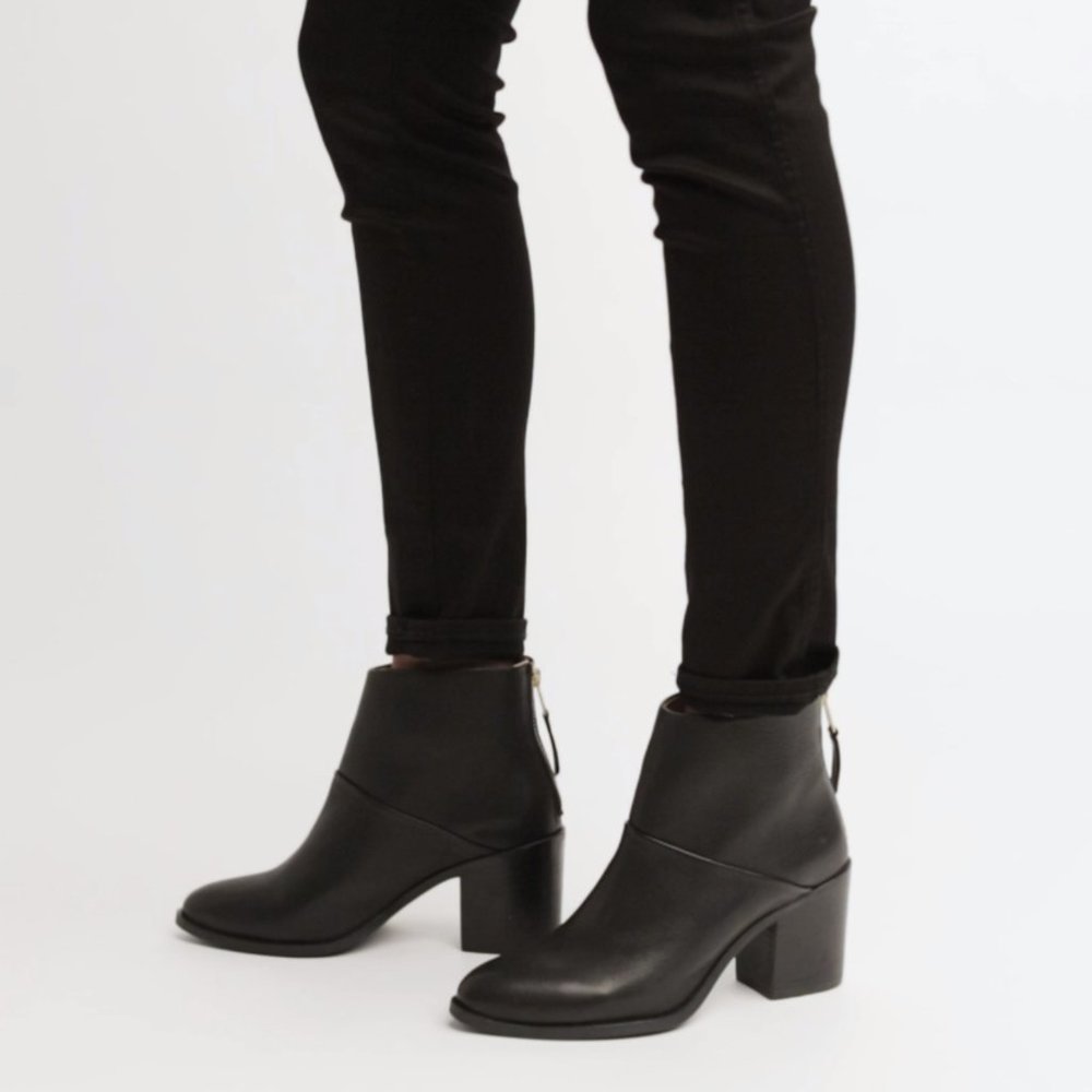 Nisolo - Dari Boot Size 6